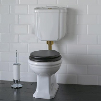 Globo Paestum Унитаз напольный 58х37,5см, слив в пол, с низким бачком, трубой и механизмом, цвет: белый/бронза