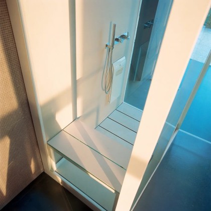 Effegibi Logica Скамейка 69x41x45см, конструкция из алюминия, сиденье из ламинированного керамогранита толщ. 3.5 мм и закаленного стекла толщ. 15 мм, цвет: sand