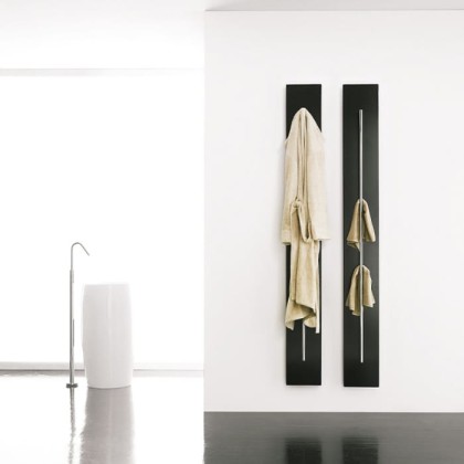 Antrax Teso Полотенцесушитель TESO 25x170Hсм электрический, рейлинг: хром, цвет: черный матовый