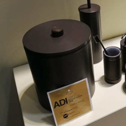 Bertocci Easy Ведро мусорное с крышкой 20x25см., напольное, цвет: черный матовый