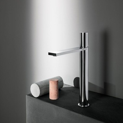 Fantini Milano Смеситель для раковины, 1 отв., излив: 220 мм, цвет: хром