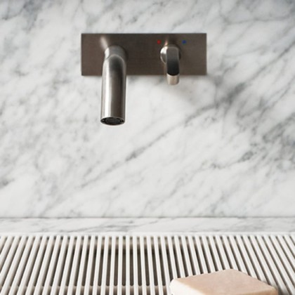 Agape Square Смеситель для раковины встроенный, однорычажный, излив: 20см, цвет: сатин