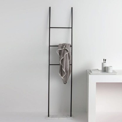 Bertocci Carrarino Полотенцедержатель-лестница 40хh170см., на мраморном основании, цвет: черный мрамор/черный матовый