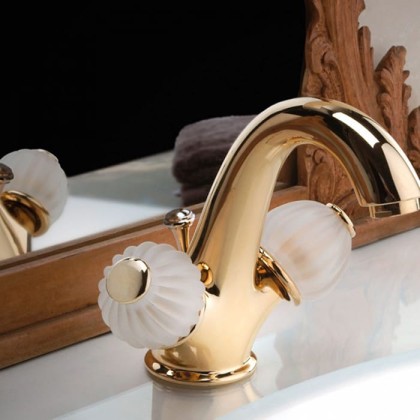 Bongio Rivoli Смеситель для раковины на 1отв.,  цвет: золото/Cristallo 00