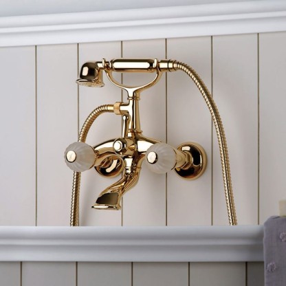 Bongio Rivoli Смеситель для ванны настенный  с ручным душем, цвет: золото/cristallo 00