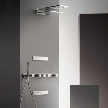 Fantini Milano Душевая система с верхним душем и форсунками