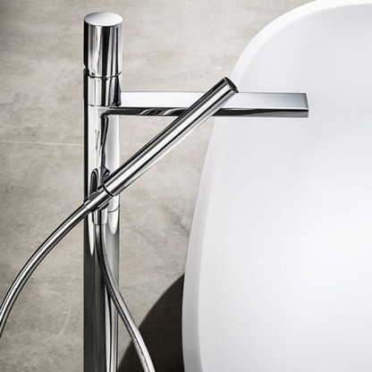 Fantini Milano Смеситель для ванны, напольный, излив: 250 мм, цвет: хром