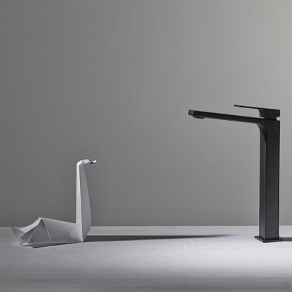 Carlo Frattini Fit Смеситель для раковины, на 1 отв, донный клапан click-clack, высокий, h267мм излив 160мм, цвет: черный матовый