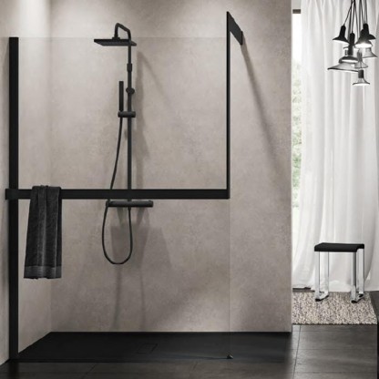 Novellini Kuadra H Душевое ограждение 160х205cм., с свободным входом, Sx, с настенным кронштейном, с полотенцедержателем, стекло прозрачное, цвет: черный матовый