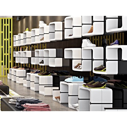 Витрины для розничной торговли Movisi U-CUBE