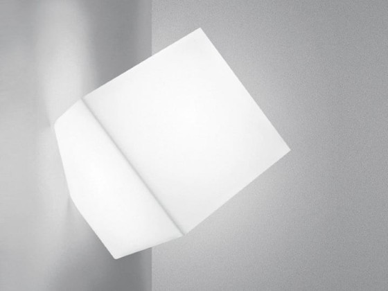 Бра - настенная лампа Artemide EDGE