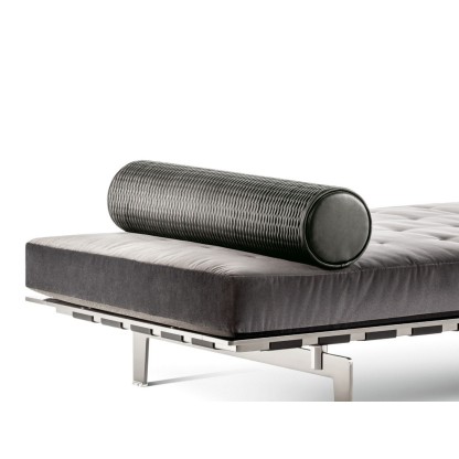 Диванные подушки Poltrona Frau CLAYTON