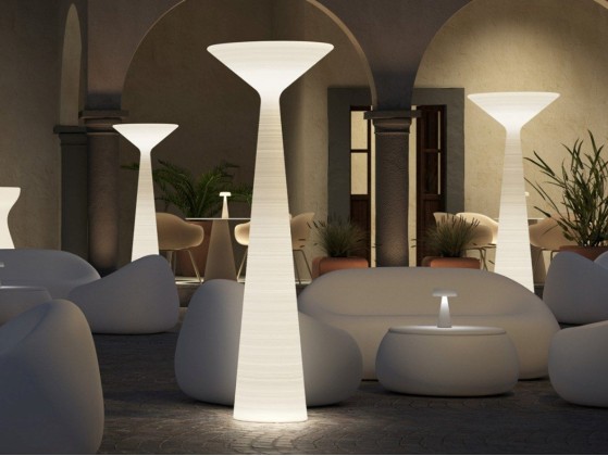 Уличный торшер Plust TEBE