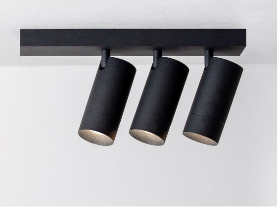 Потолочные светильники HER STRAIGHT PLATE ON TRIPLE