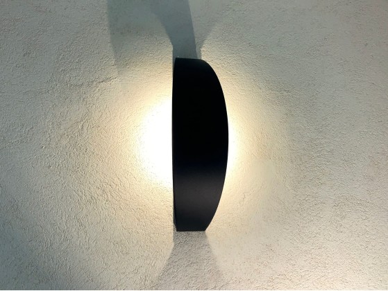 Настеннопотолочные светильники LYX Luminaires TRAIT DE LUNE