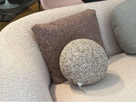 Диванные подушки In Stock MOROSO - LOWLAND