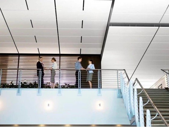 Самонесущие звукоизолирующие подвесные потолки Saint-Gobain ECOPHON Ecophon Solo™ Matrix