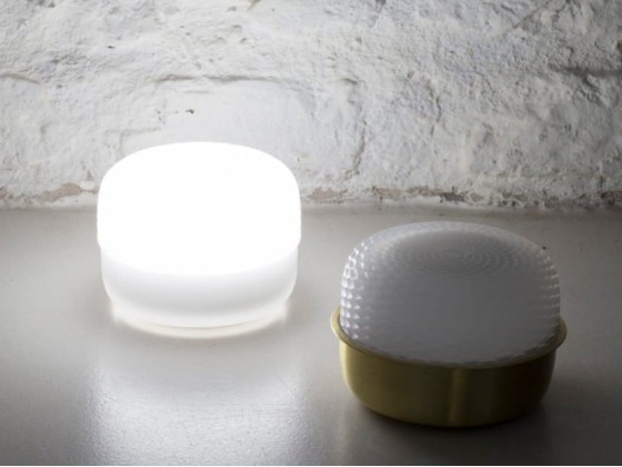 Уличная настольная лампа Geelli EVA