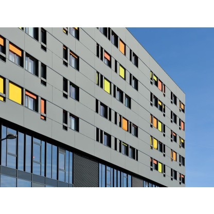 Уличные рулонные шторы SERGE FERRARI SOLTIS PERFORM 92