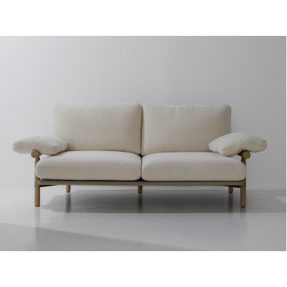 Диван District Eight STILT