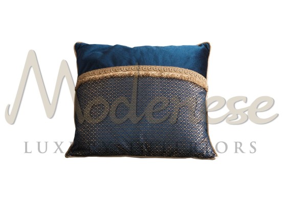 Диванные подушки Modenese Luxury Interiors C10003FC DESIGNER