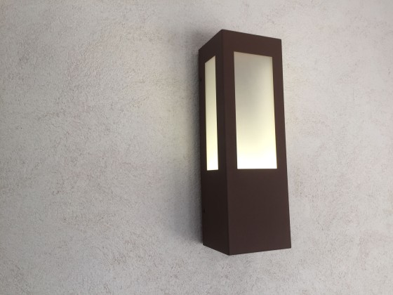 Настеннопотолочные светильники LYX Luminaires AP 011