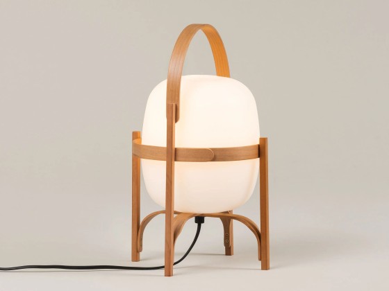 Настольные светильники Santa & Cole CESTITA