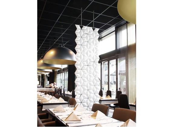 Перегородки bloomming FACET Hanging Room Divider 68x246cm