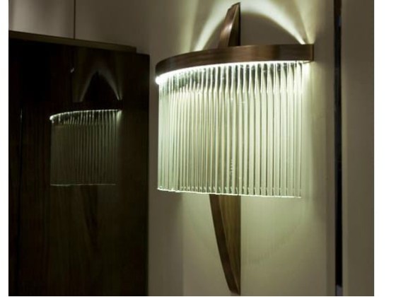 Бра - настенная лампа HUGUES CHEVALIER HAUSSMANN