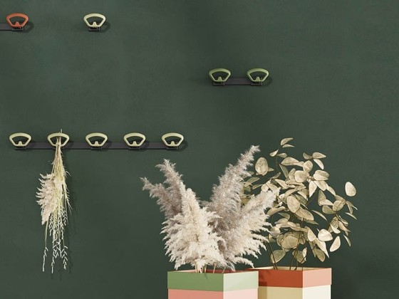 Вешалка для одежды Manade KOB