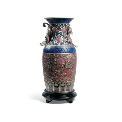 Ваза Lladro ORIENTAL VASE RED