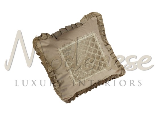Диванные подушки Modenese Luxury Interiors C10009FC
