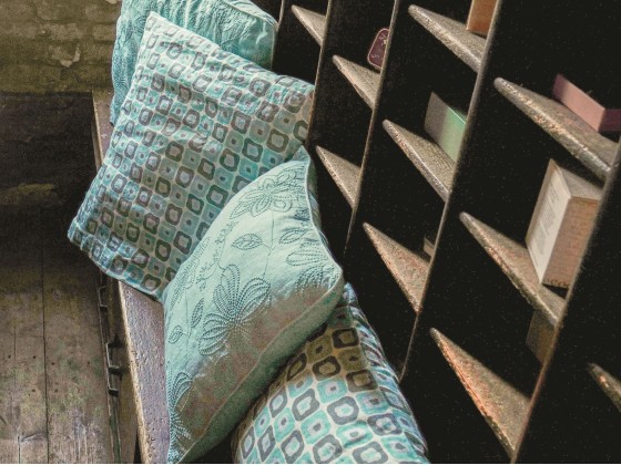 Диванные подушки LA FABBRICA DEL LINO STAMPA POP