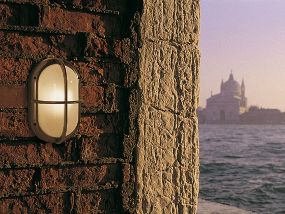 Настеннопотолочные светильники Goccia Illuminazione KASKO