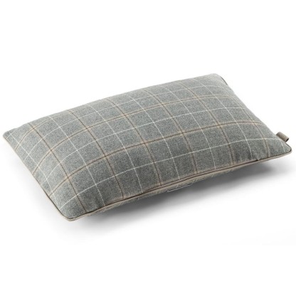 Диванные подушки Poltrona Frau LORO PIANA INTERIORS