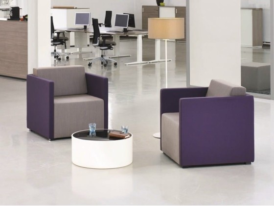 Кресло небольших размеров Koenig Neurath NET.WORK.PLACE