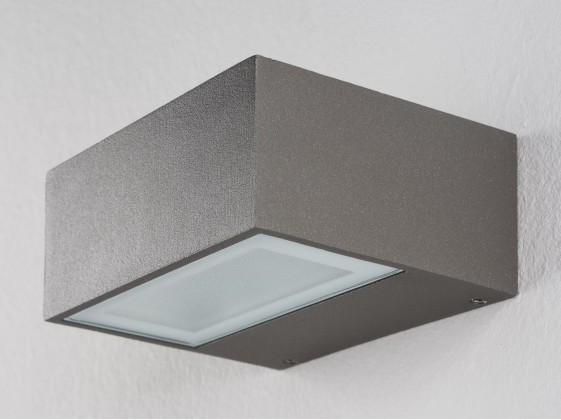 Настеннопотолочные светильники PERFORMANCE iN LIGHTING ORION H