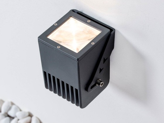 Настеннопотолочные светильники HER DEGREE