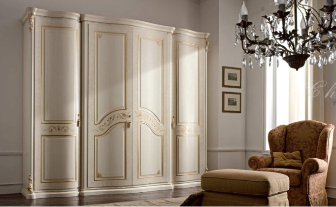 Шкаф с позолотой цвет белый стиль классический Bangkok