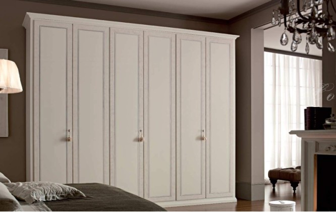 Вещевой комод бежевого цвета Armadi