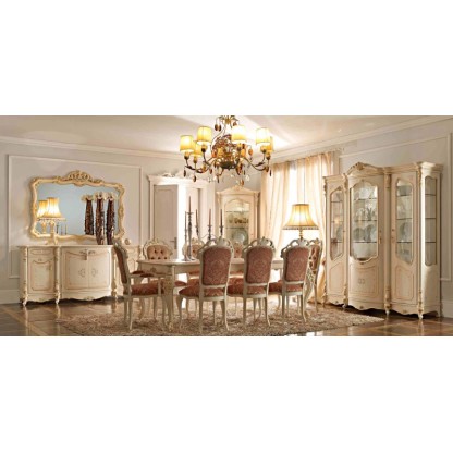 Набор мебели для столовой в бежевом цвете Barocco