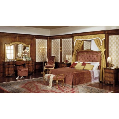 Комплект мебели для спальной с резным декором и позолотой Antonelli Moravio AMC