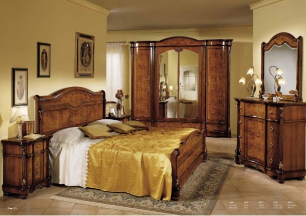 Спальный гарнитур с орнаментом Antonelli Moravio AMC