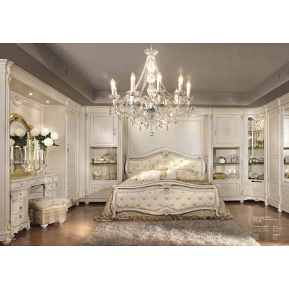 Двухспальная кровать в обивке капитоне Antonelli Moravio AMC