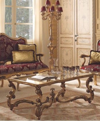 Журнальный столик со стекляной столешницей на резных ножках Giorno