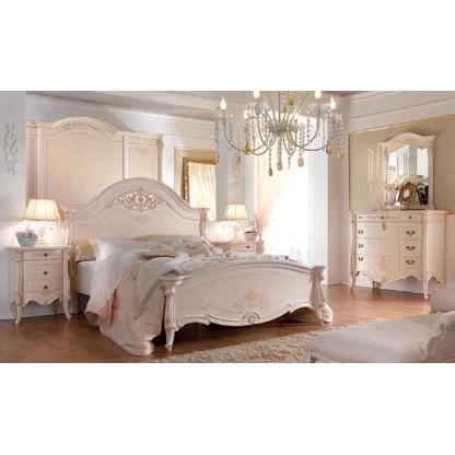 Белая кровать для спальни с ажурной резьбой Prestige