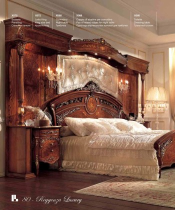 Кровать с ажурной резьбой и орнаментом Reggenza