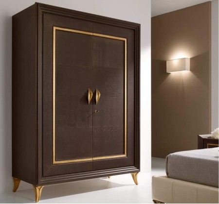Гардеробный 2-х дверный шкаф - декорирован золотой рамкой Тоday