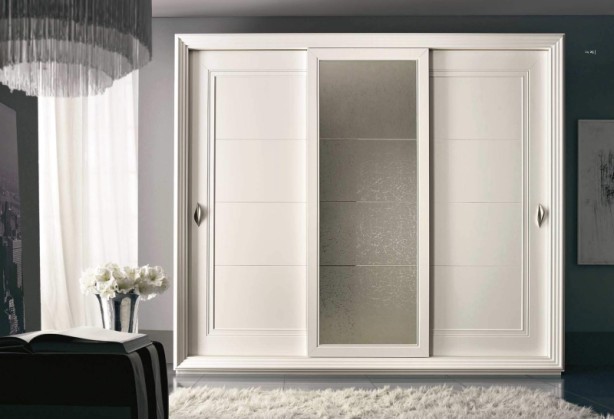 Шкаф-купе - стекляные центральные двери Тоday