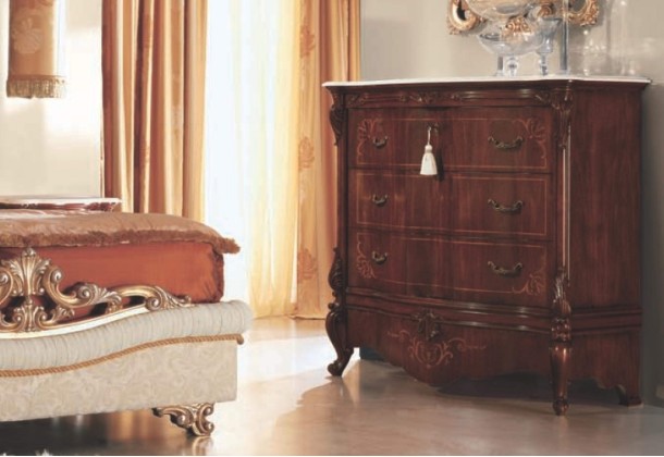 Спальный комод с 3 выдвежными шухлядами The Book